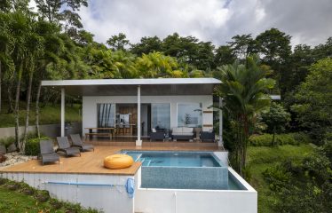 LUXURY OCEAN VIEW HOME WITH VIEWS TO THE WHALE TAIL