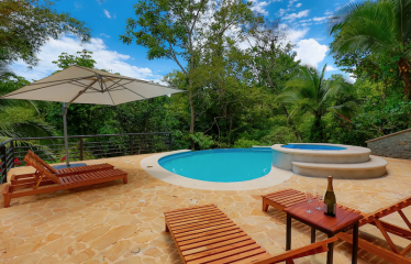 LUXURY 9 BEDROOM VILLA IN MANUEL ANTONIO