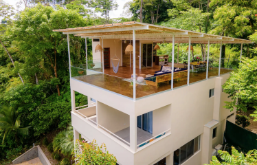 LUXURY 9 BEDROOM VILLA IN MANUEL ANTONIO
