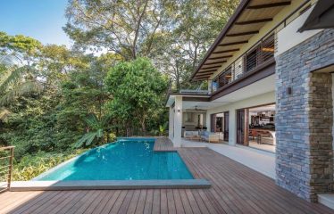 LUXURY OCEAN VIEW HOME IN MANUEL ANTONIO