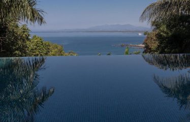 LUXURY OCEAN VIEW HOME IN MANUEL ANTONIO