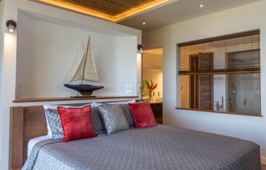LUXURY OCEAN VIEW HOME IN MANUEL ANTONIO