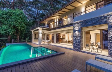 LUXURY OCEAN VIEW HOME IN MANUEL ANTONIO