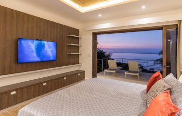 LUXURY OCEAN VIEW HOME IN MANUEL ANTONIO