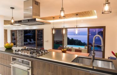 LUXURY OCEAN VIEW HOME IN MANUEL ANTONIO