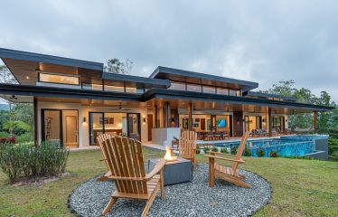 LUXURIOUS 3-BEDROOM HOME WITH WATERFALL VIEW NEAR DOMINICAL BEACH – 2.5 ACRES