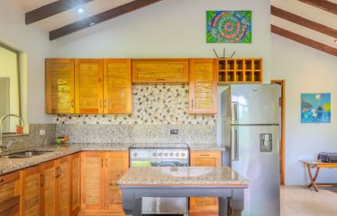 3.8 ACRES 2 BEDROOM HOME WITH WATERFALL ACCESS AND PRIVACY