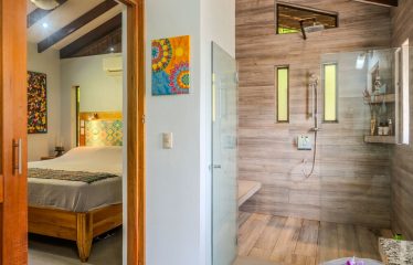 3.8 ACRES 2 BEDROOM HOME WITH WATERFALL ACCESS AND PRIVACY