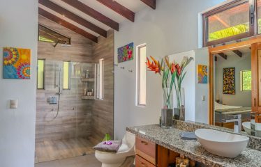 3.8 ACRES 2 BEDROOM HOME WITH WATERFALL ACCESS AND PRIVACY