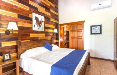 BEAUTIFUL 4 BEDROOM HOME IN MANUEL ANTONIO