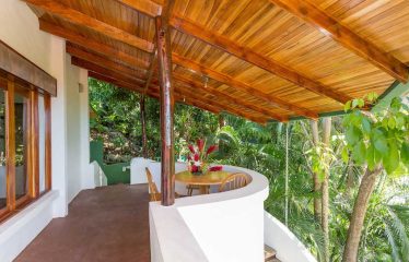 BEAUTIFUL 4 BEDROOM HOME IN MANUEL ANTONIO