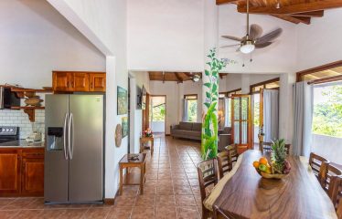 BEAUTIFUL 4 BEDROOM HOME IN MANUEL ANTONIO