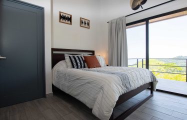 HOME WITH OCEAN VIEW AND CREEK ACCESS – 1.77 ACRES