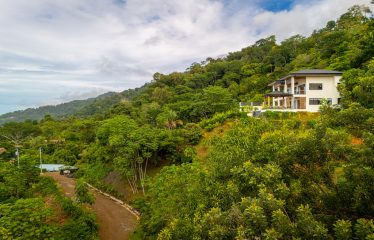 4 BEDROOM LUXURY HOME WITH AMAZING OCEAN VIEWS -1.35 ACRES
