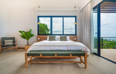 4 BEDROOM LUXURY HOME WITH AMAZING OCEAN VIEWS -1.35 ACRES