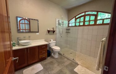 3-BEDROOM MOUNTAIN VIEW HOME WITH NATURE AND RIVER AROUND – 14 ACRES