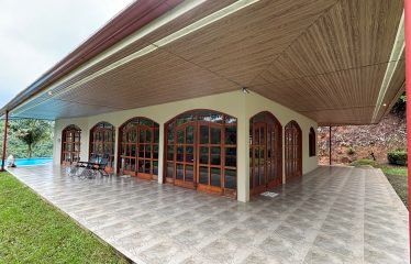 3-BEDROOM MOUNTAIN VIEW HOME WITH NATURE AND RIVER AROUND – 14 ACRES