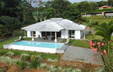 LUXURIOUS 3-BEDROOM HOME WITH MOUNTAIN & OCEAN VIEW – 3.32 ACRES