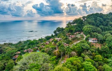 7. 34 ACRES – RESIDENCIAL OCEAN VIEW & COMMERCIAL PROPERTY NEAR THE BEACH