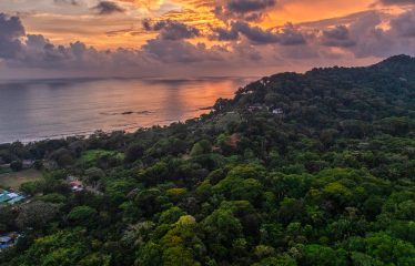 7. 34 ACRES – RESIDENCIAL OCEAN VIEW & COMMERCIAL PROPERTY NEAR THE BEACH
