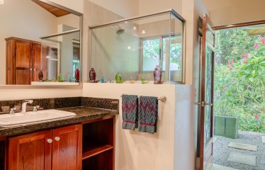 9.5 ACRES  – WHALE TAIL AND OCEAN VIEW HOME IN GATED COMMUNITY