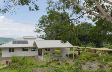 LUXURIOUS 3-BEDROOM HOME WITH MOUNTAIN & OCEAN VIEW – 3.32 ACRES