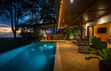 3 BEDROOM LUXURY HOME WITH OCEAN VIEW AND GUEST HOUSE