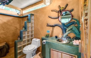 OWNER HOME AND TREE HOUSE VILLAS – 1.35 ACRES