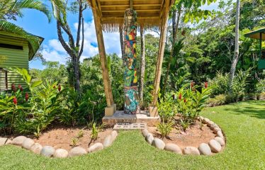 OWNER HOME AND TREE HOUSE VILLAS – 1.35 ACRES