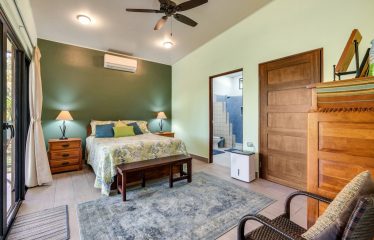 OWNER HOME AND TREE HOUSE VILLAS – 1.35 ACRES