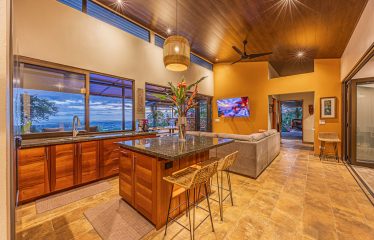 3 BEDROOM LUXURY HOME WITH OCEAN VIEW AND GUEST HOUSE