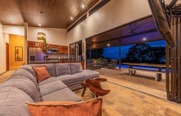 3 BEDROOM LUXURY HOME WITH OCEAN VIEW AND GUEST HOUSE