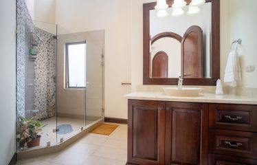 AMAZING OCEAN, JUNGLE AND WATERFALL VIEWS WITH THREE HOMES – 71 ACRES