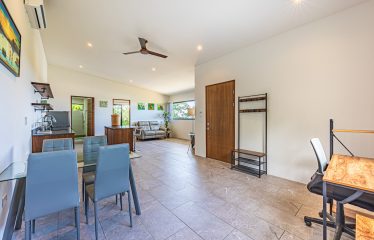 4 BEDROOM HOME WITH GUEST HOUSE AND AMAZING OCEAN VIEWS