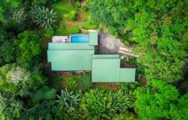 3 BEDROOM LUXURY HOME WITH OCEAN VIEW AND GUEST HOUSE