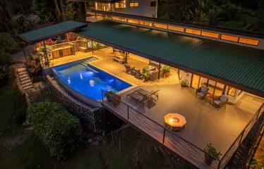 3 BEDROOM LUXURY HOME WITH OCEAN VIEW AND GUEST HOUSE