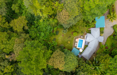 2 BEAUTIFUL BEDROOM HOME WITH RIVER – 2.5 ACRES