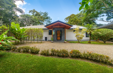 2 BEAUTIFUL BEDROOM HOME WITH RIVER – 2.5 ACRES