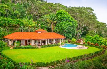 10.9 ACRES – HOME AND GUEST CASITA WITH OCEAN VIEWS