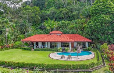 10.9 ACRES – HOME AND GUEST CASITA WITH OCEAN VIEWS