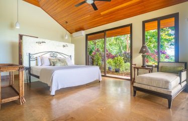 10.9 ACRES – HOME AND GUEST CASITA WITH OCEAN VIEWS