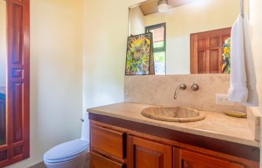 10.9 ACRES – HOME AND GUEST CASITA WITH OCEAN VIEWS