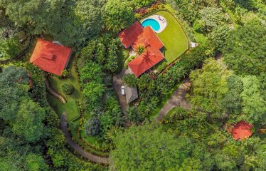 10.9 ACRES – HOME AND GUEST CASITA WITH OCEAN VIEWS