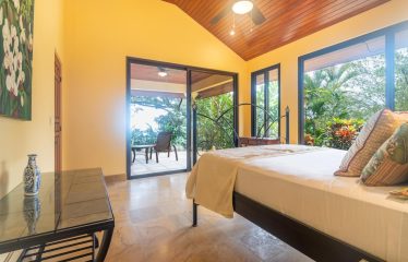 10.9 ACRES – HOME AND GUEST CASITA WITH OCEAN VIEWS