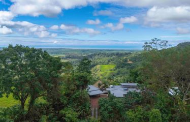 LUXURY OCEAN VIEW HOME WITH GUEST CASITA