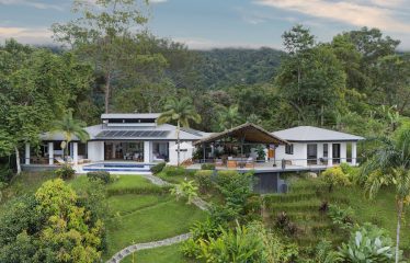 LUXURY OCEAN VIEW HOME WITH GUEST CASITA