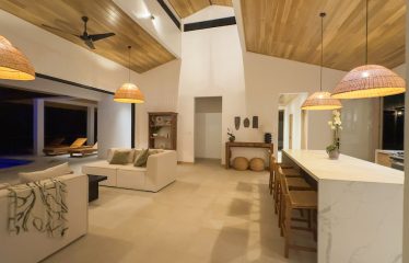 LUXURY OCEAN VIEW HOME WITH GUEST CASITA