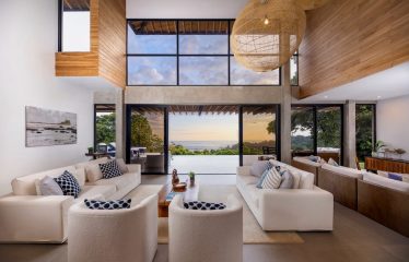 LUXURY 5 BEDROOM HOME WITH OCEAN VIEW