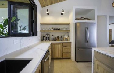 LUXURY OCEAN VIEW HOME WITH GUEST CASITA