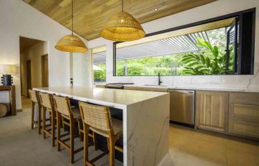 LUXURY OCEAN VIEW HOME WITH GUEST CASITA